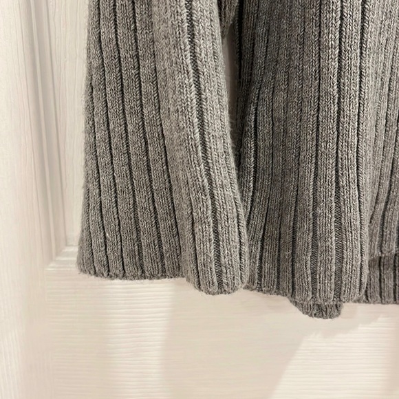 LUNYA Cozy Pima Alpaca Cotton Grey Pullover Sweater - Picture 5 of 13